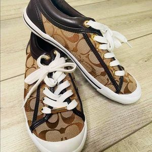 COACH Great Condition Brown/Tan Shoes with Gold Embelishment, Size: 6.5